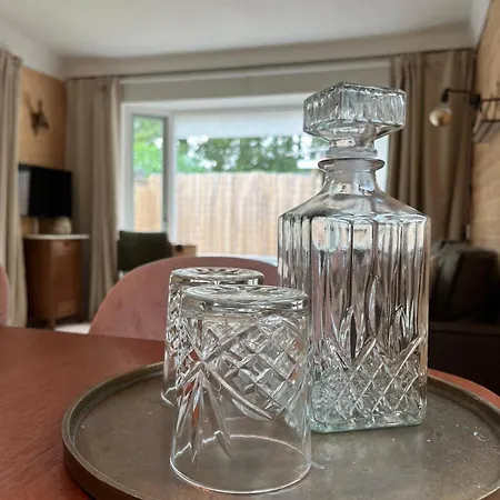 別荘 Cozy Wooden De Veluwe プッテン