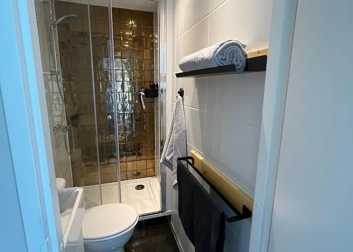 Cozy Wooden De Veluwe