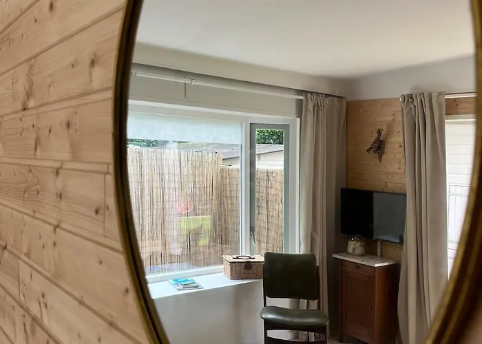 Cozy Wooden De Veluwe