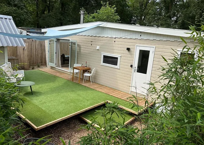 펜션 Cozy Wooden De Veluwe *