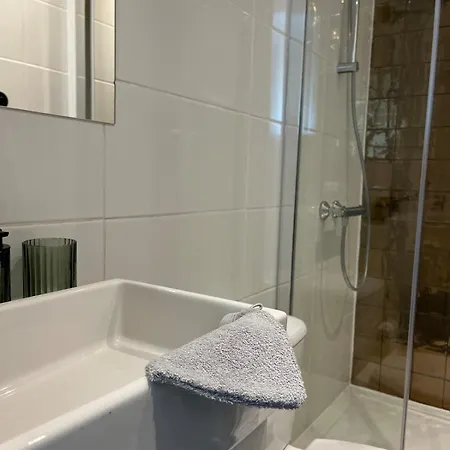 Holiday home Cozy Wooden De Veluwe With Private Hot Tub Putten