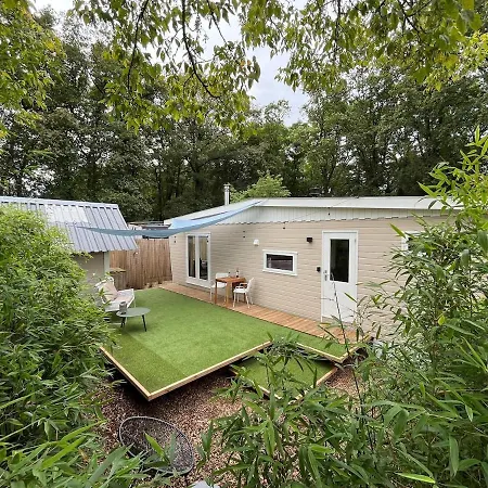 Cozy Wooden De Veluwe With Private Hot Tub Putten